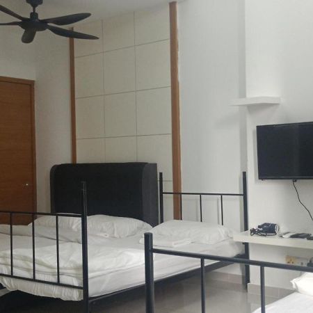 Klcc Newly Renovated Apartment Куала-Лумпур Экстерьер фото